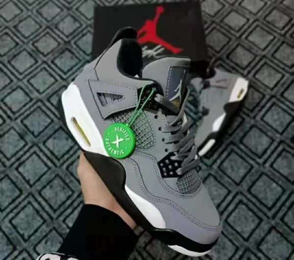Jordan 4